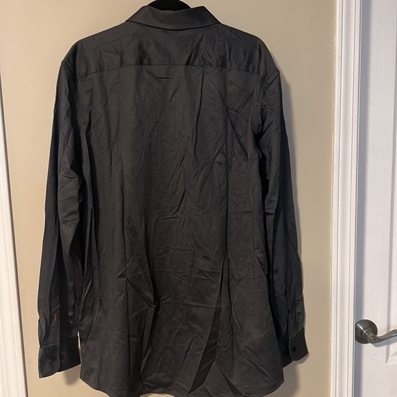 Modern Ambition Men‘s Knit Dress Shirt | XL - Picture 4 of 8